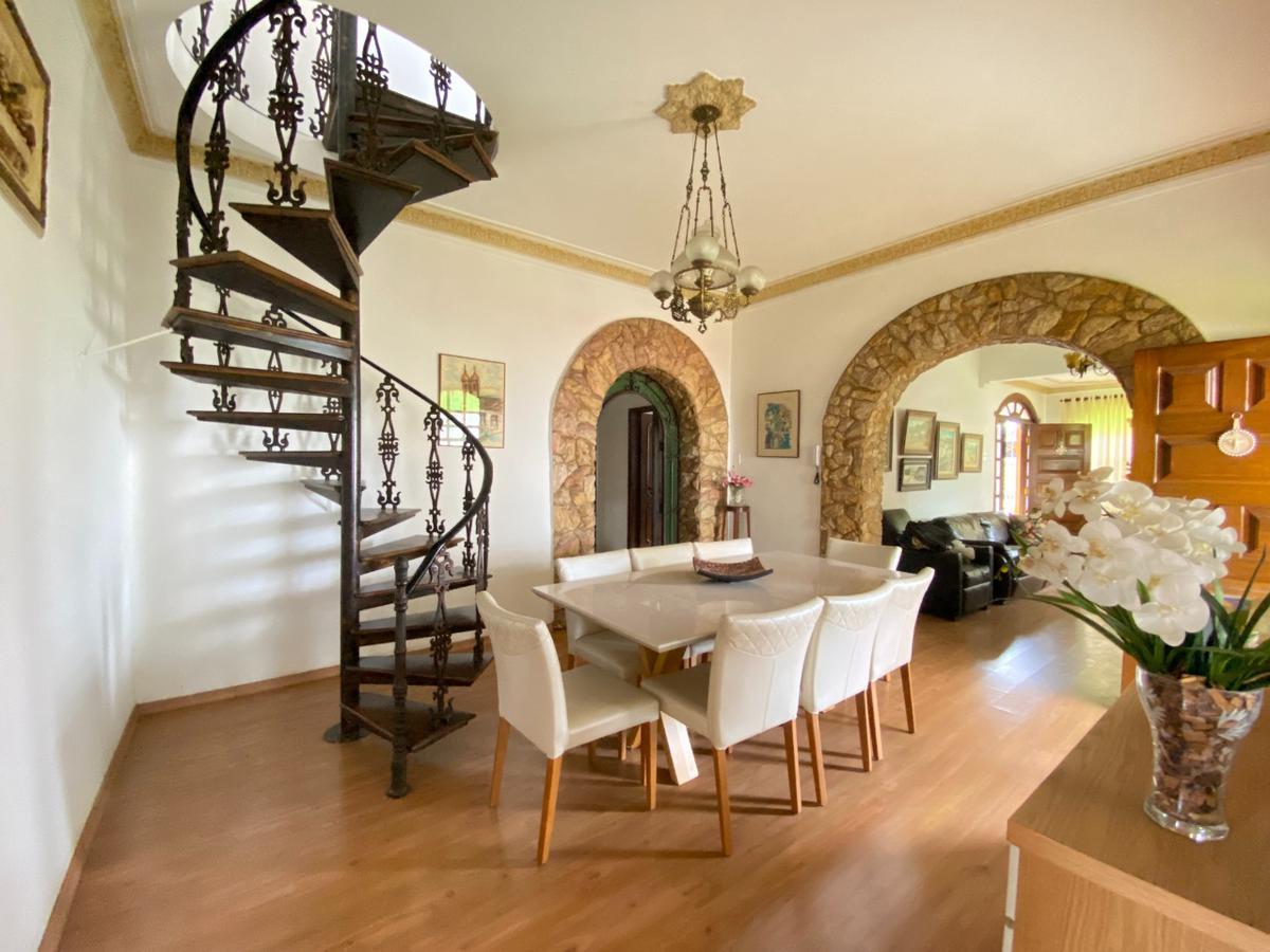 Casa, Sagrada Família, 7 Quartos, 4 Vagas, 2 Suítes