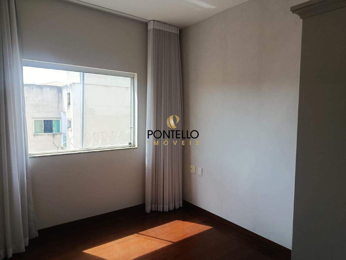 Casa, São Pedro, 5 Quartos, 4 Vagas, 2 Suítes