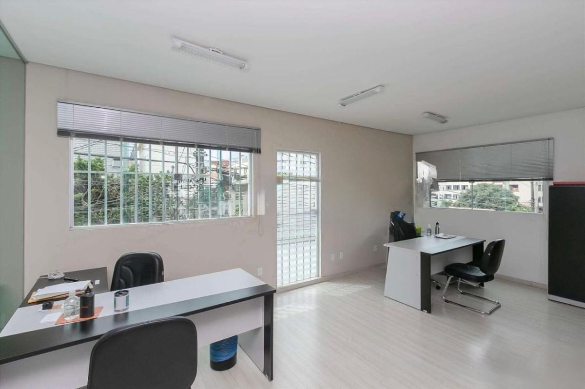 Prédio, Floresta, 0 Quarto, 0 Vaga