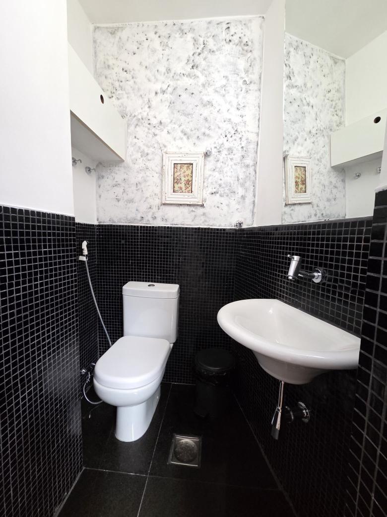 Sala, Funcionários, 2 Vagas