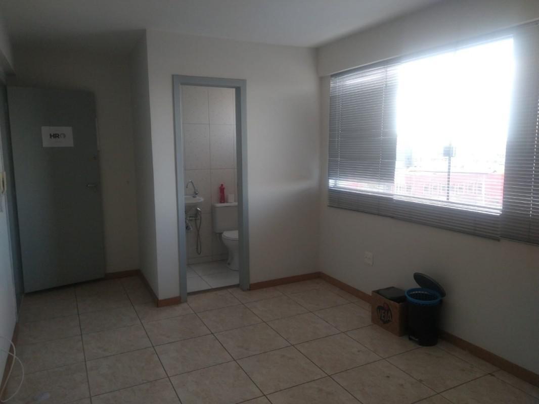 Sala, Nova Suíssa, 0 Quarto, 0 Vaga