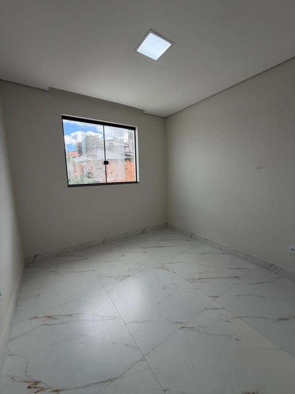 Casa, Santa Helena (barreiro), 3 Quartos, 3 Vagas, 1 Suíte