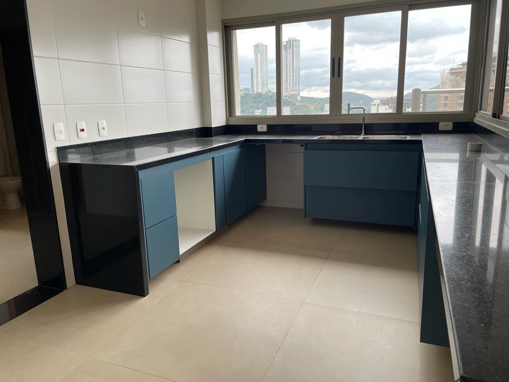 Cobertura, Vale do Sereno, 4 Quartos, 7 Vagas, 4 Suítes