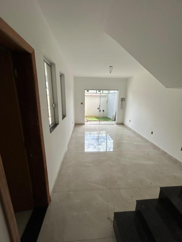 Casa, Centro, 3 Quartos, 2 Vagas, 1 Suíte
