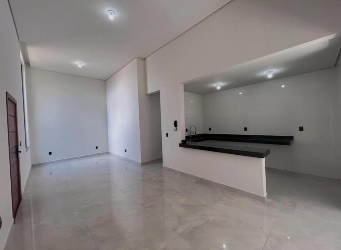 Casa, Lundcea, 3 Quartos, 2 Vagas, 1 Suíte