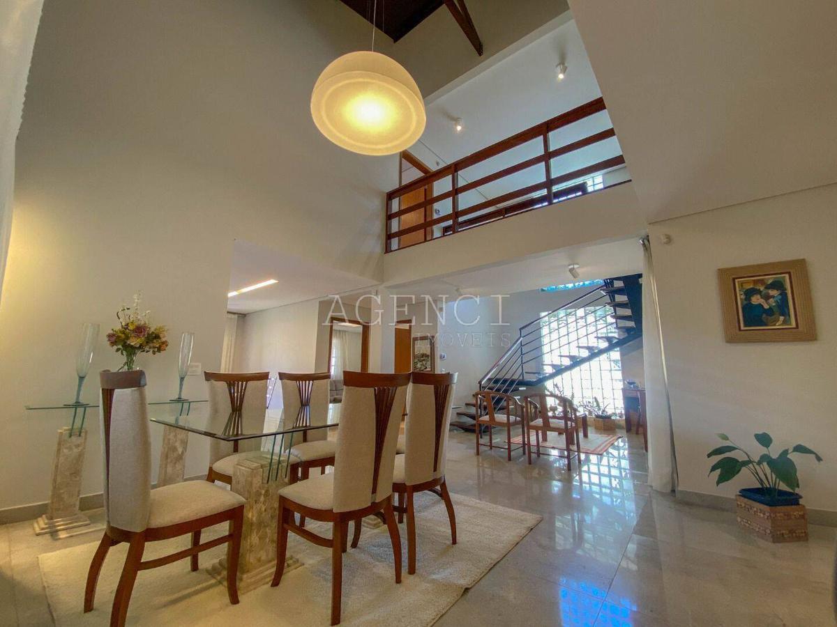 Casa, Trevo, 4 Quartos, 0 Vaga, 1 Suíte