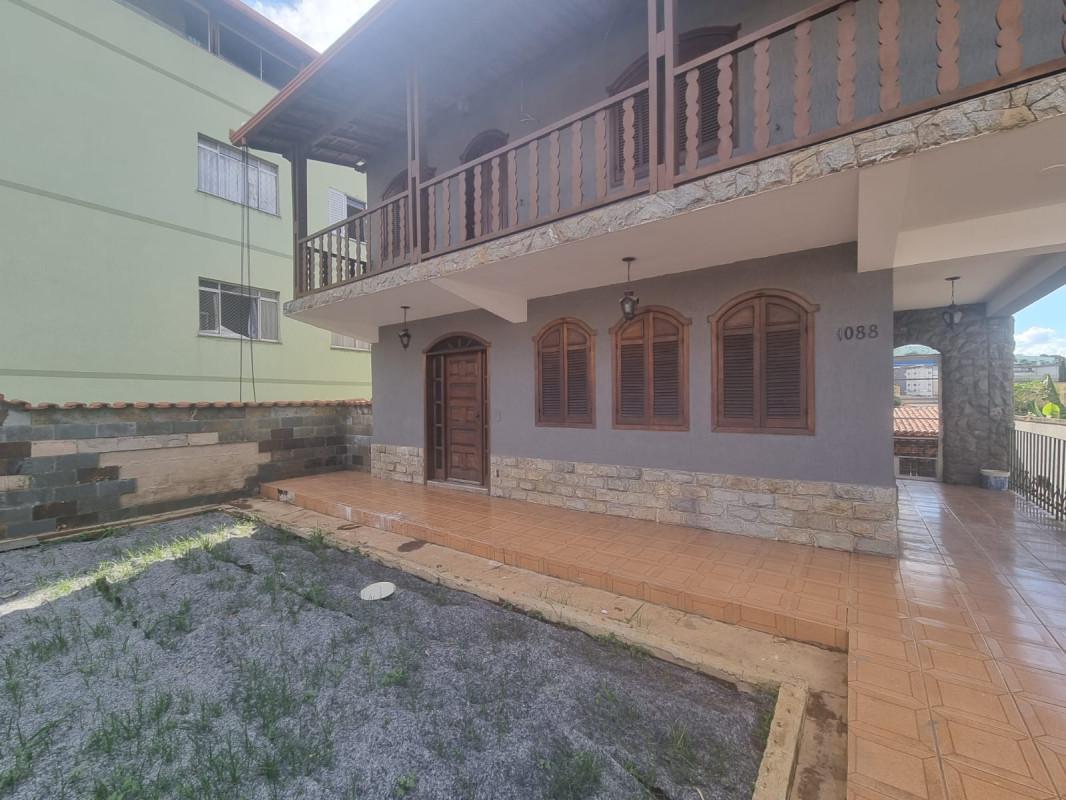 Casa, Jardim Riacho das Pedras, 3 Quartos, 10 Vagas, 1 Suíte