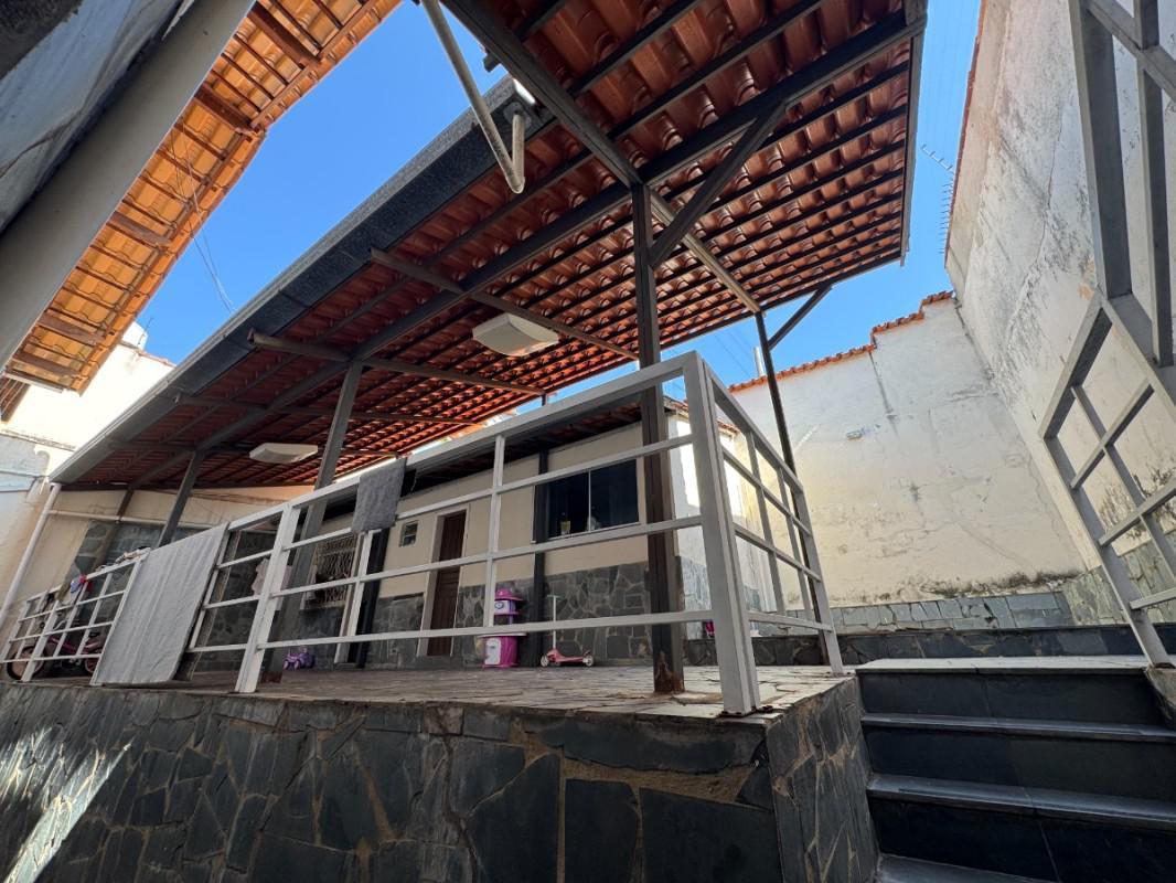 Casa, Colégio Batista, 4 Quartos, 2 Vagas, 2 Suítes
