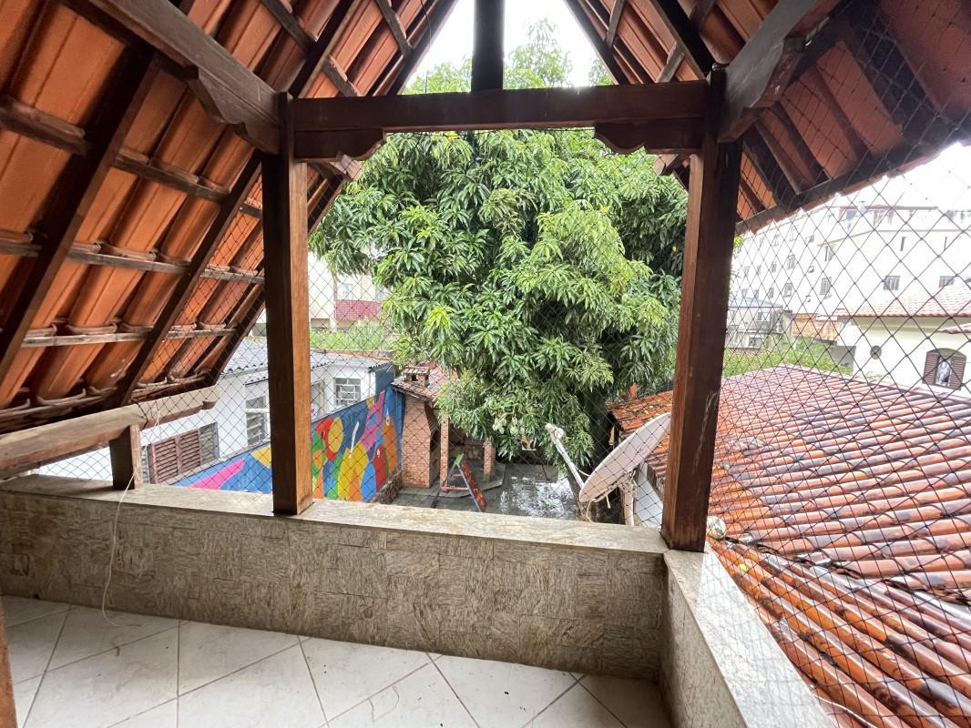 Casa, Sagrada Família, 3 Quartos, 2 Vagas, 2 Suítes