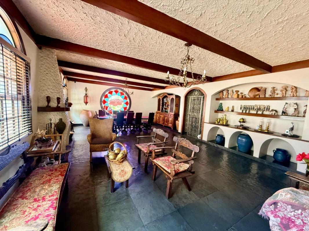 Casa, Santa Lúcia, 4 Quartos, 3 Vagas, 1 Suíte