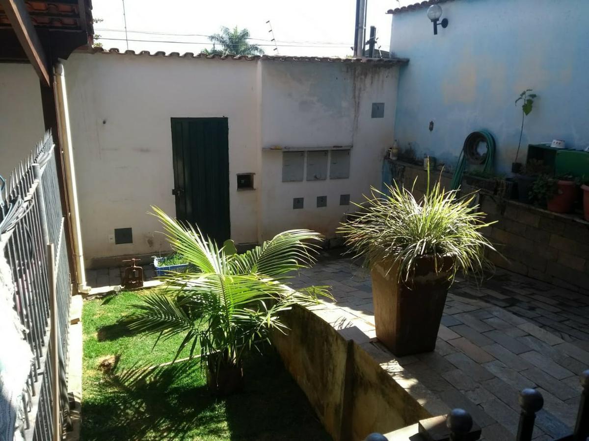 Casa, Vila Pérola, 4 Quartos, 5 Vagas, 2 Suítes