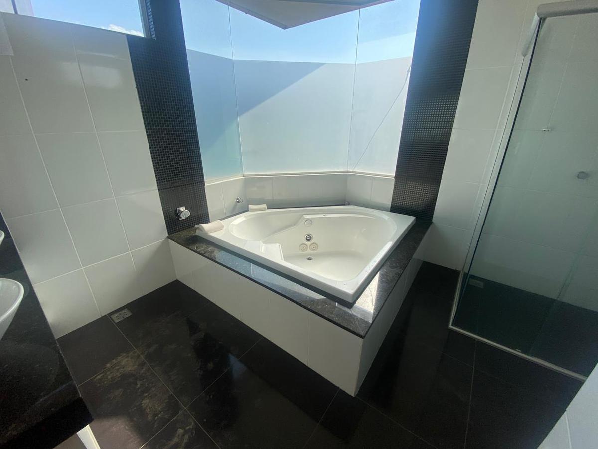 Casa, Trevo, 4 Quartos, 4 Vagas, 3 Suítes