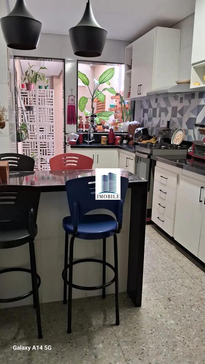 Casa, Sagrada Família, 3 Quartos, 1 Vaga, 1 Suíte