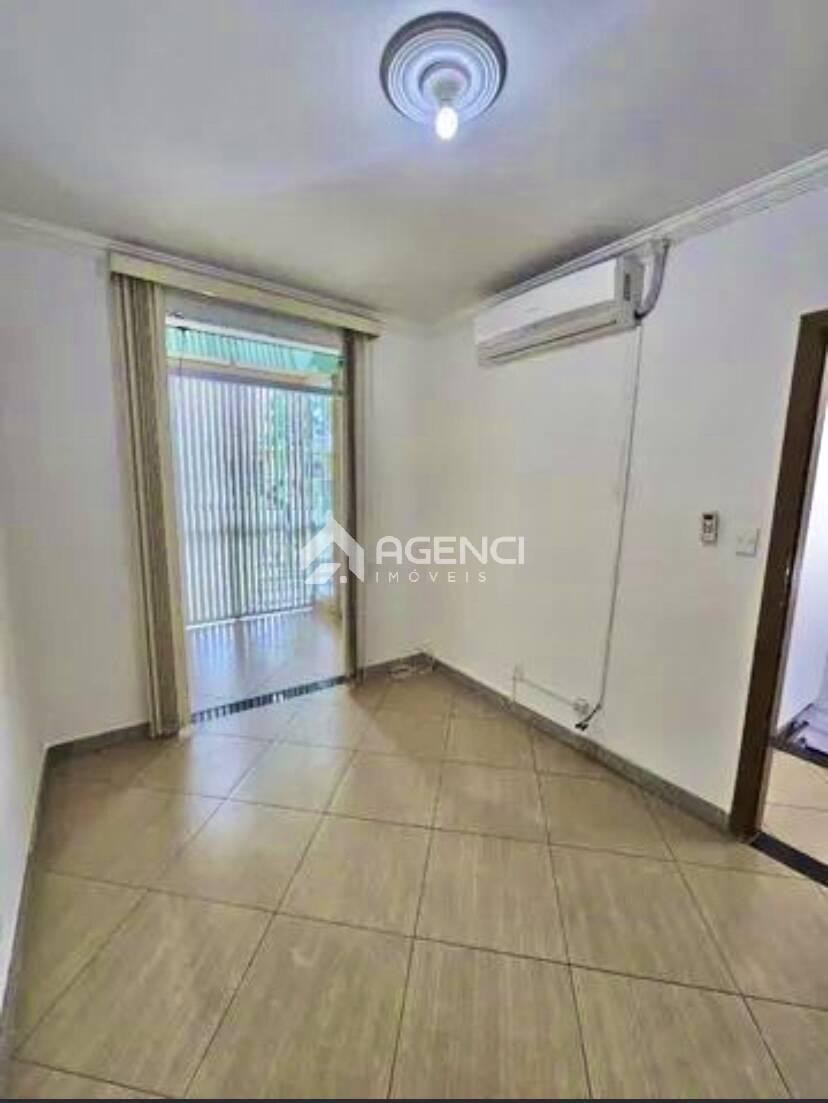 Casa, Cabral, 3 Quartos, 0 Vaga, 1 Suíte