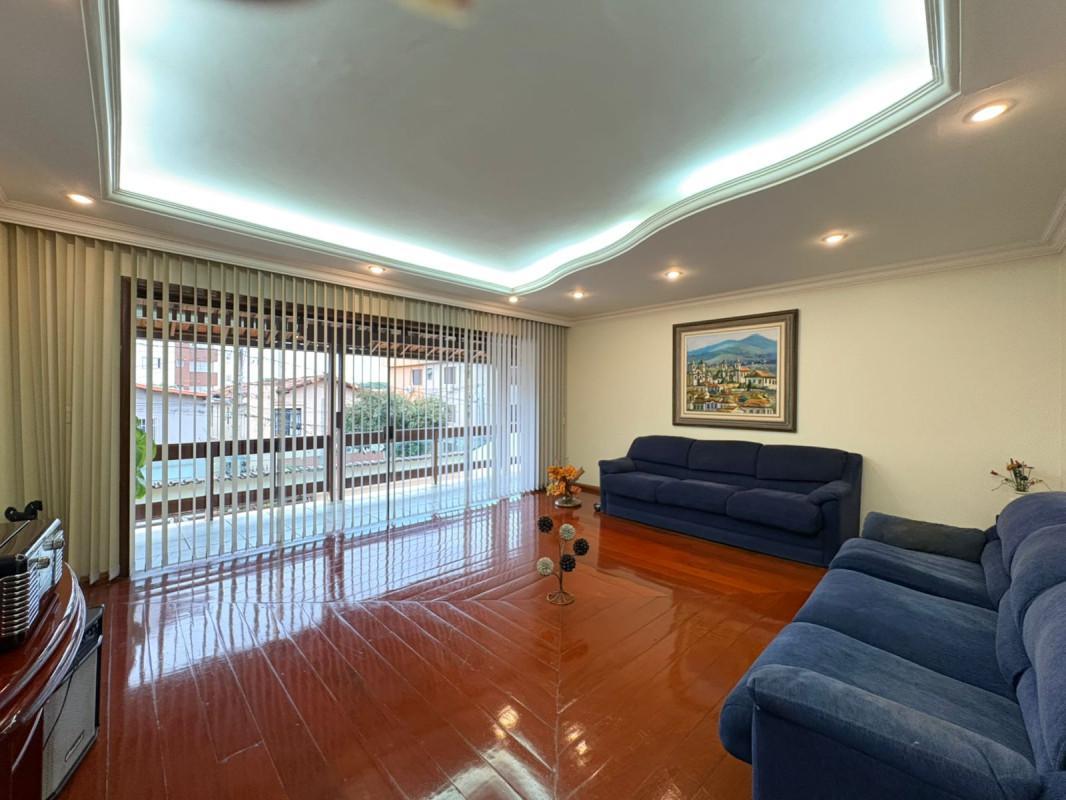 Casa, Dona Clara, 3 Quartos, 4 Vagas, 1 Suíte