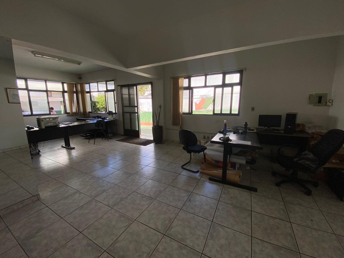 Lote, Colégio Batista, 0 Quarto, 0 Vaga, 2 Suítes