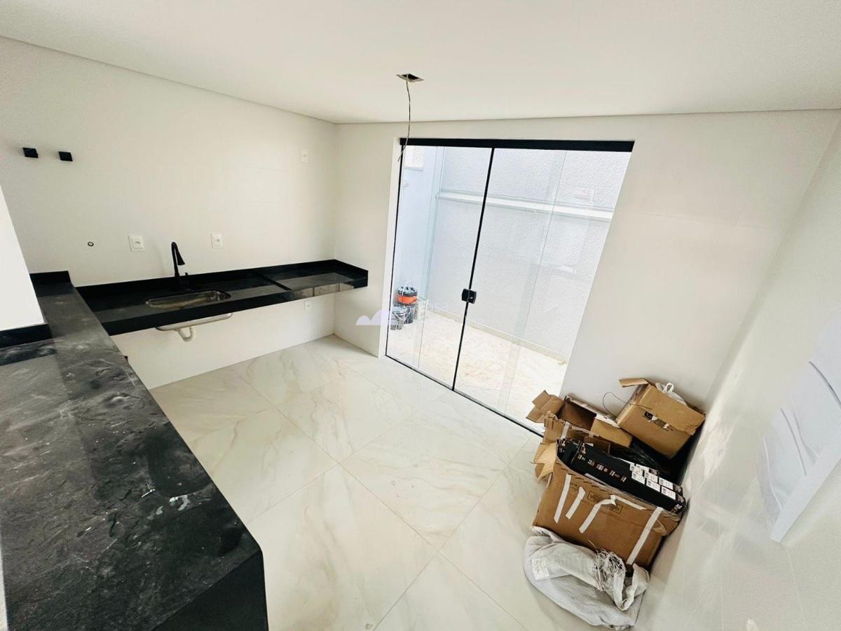 Casa, Planalto, 3 Quartos, 1 Vaga, 1 Suíte
