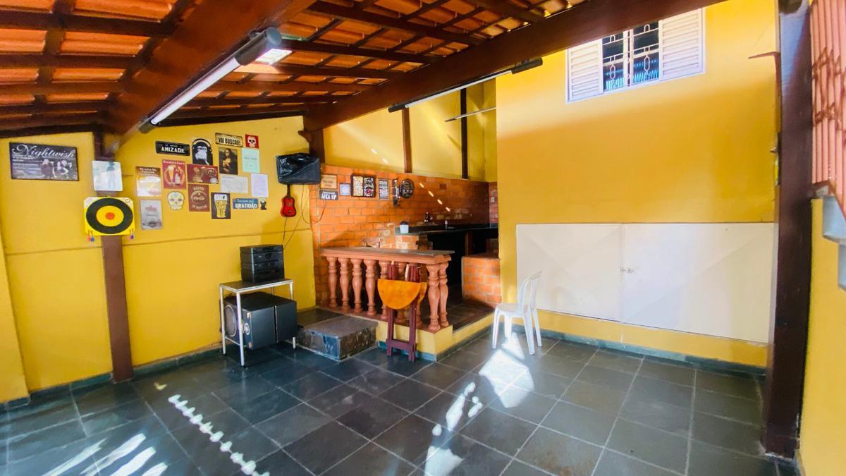 Casa, Santa Maria, 4 Quartos, 6 Vagas, 3 Suítes