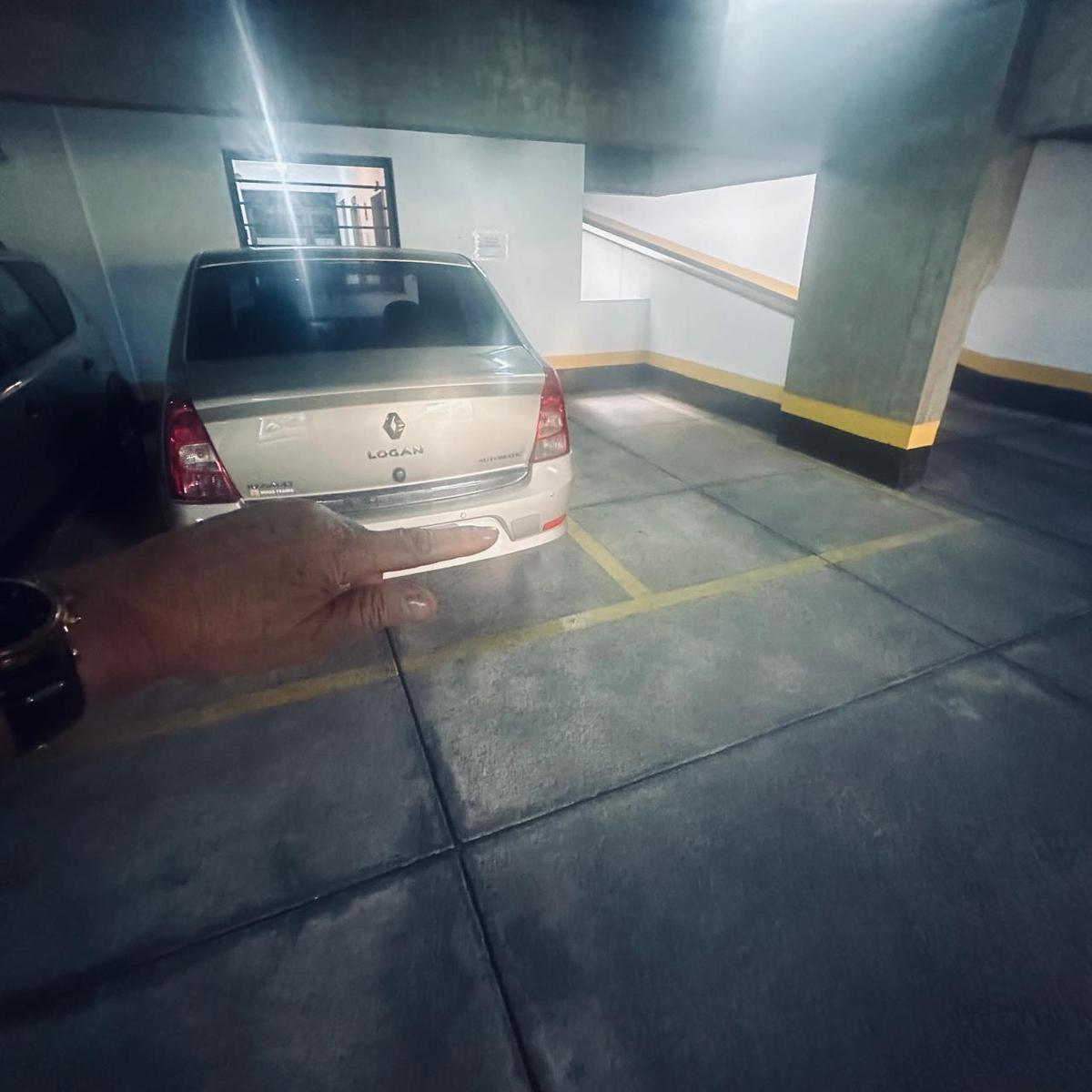 Garagem, Funcionários, 0 Quarto, 2 Vagas