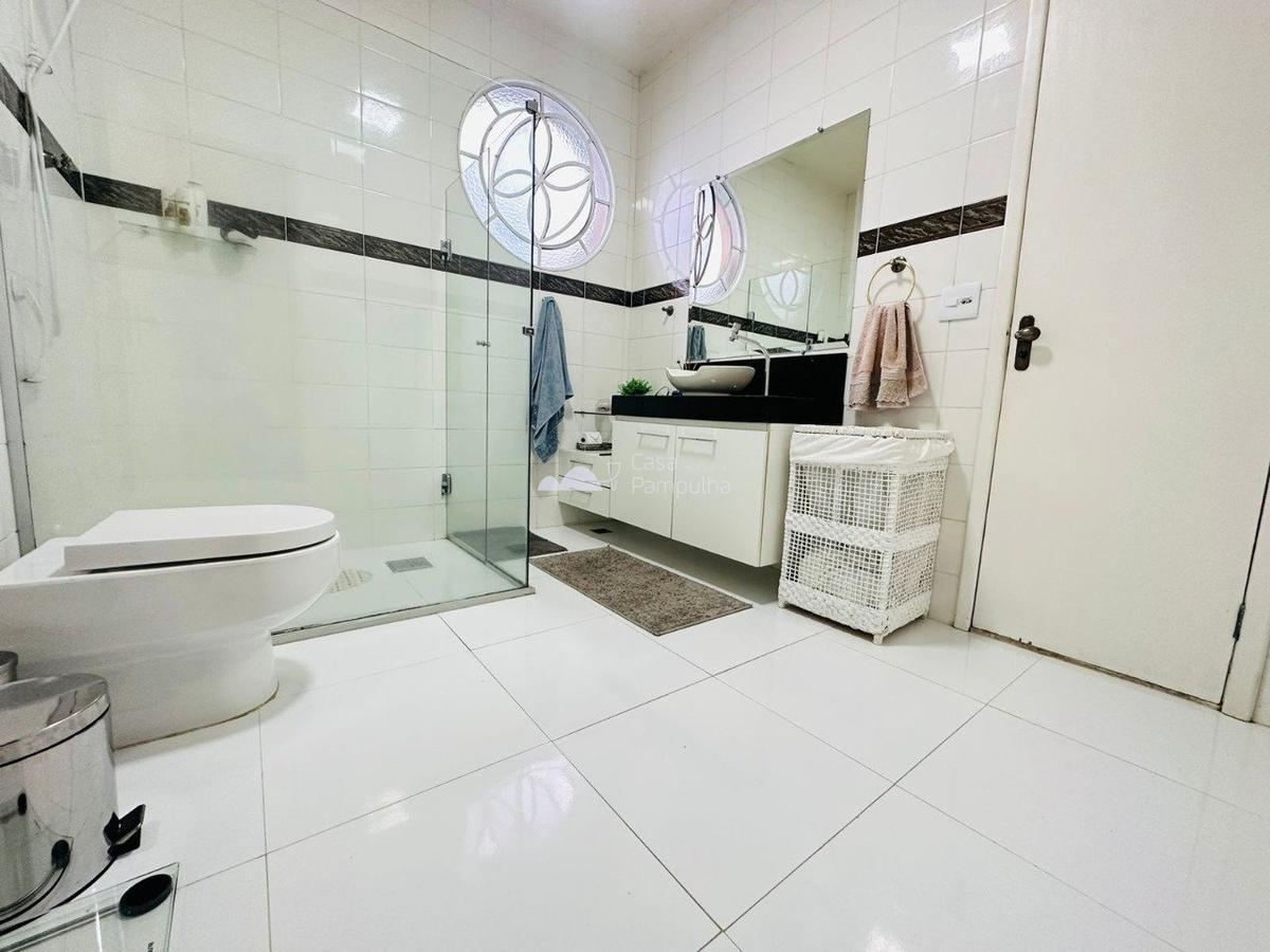 Casa, Planalto, 4 Quartos, 3 Vagas, 1 Suíte