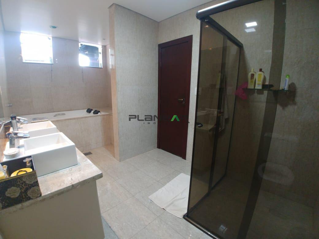 Casa, Jardim Riacho das Pedras, 3 Quartos, 4 Vagas, 3 Suítes