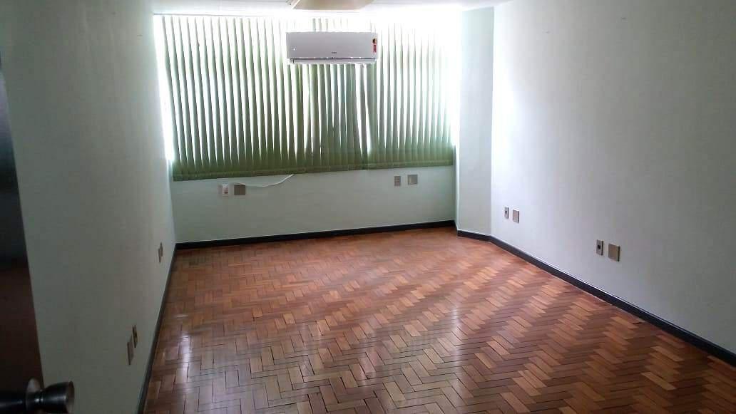 Sala, Centro, 0 Quarto, 0 Vaga