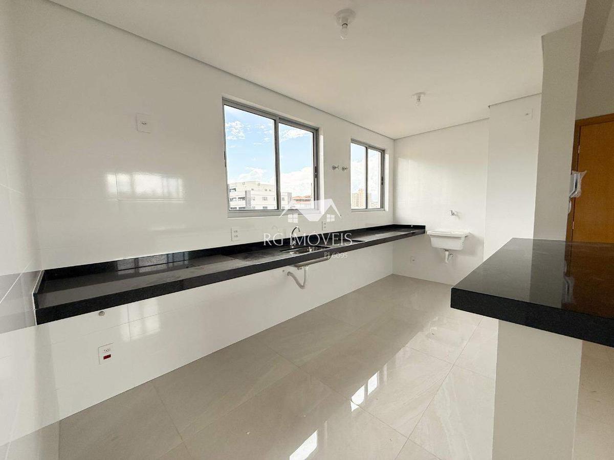 Cobertura, Barreiro, 3 Quartos, 2 Vagas, 1 Suíte