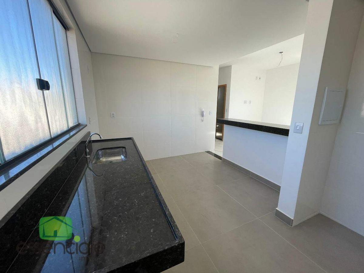 Cobertura, Novo Eldorado, 2 Quartos, 2 Vagas, 1 Suíte