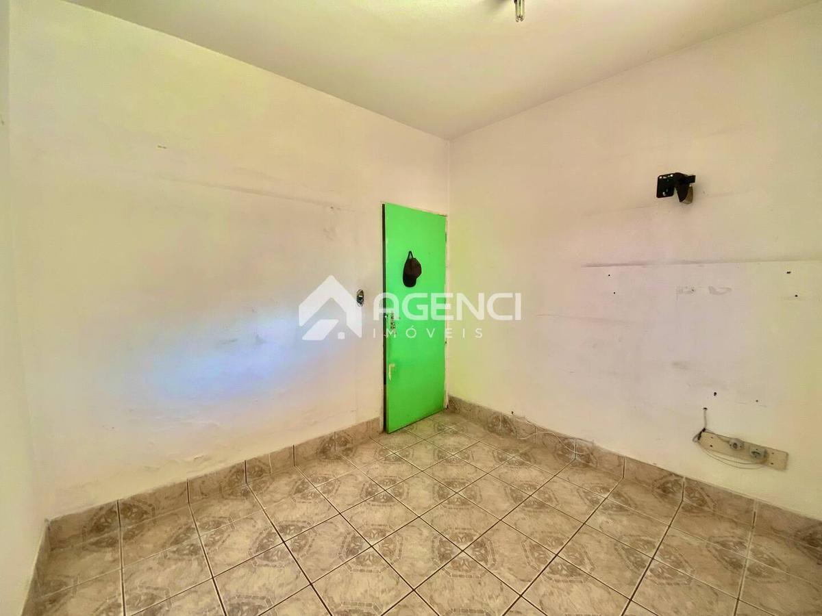 Casa, Santa Maria, 2 Quartos, 0 Vaga, 0 Suíte