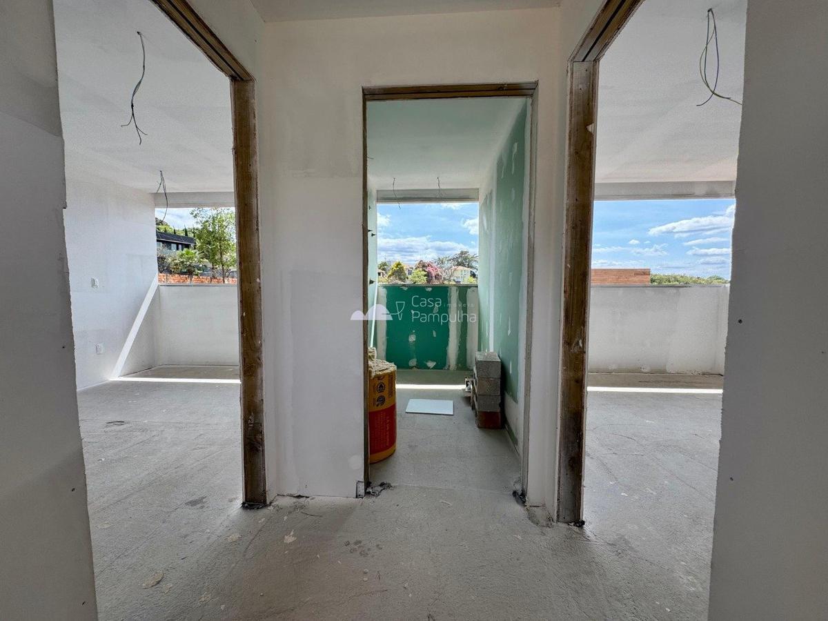 Casa, Trevo, 4 Quartos, 4 Vagas, 2 Suítes