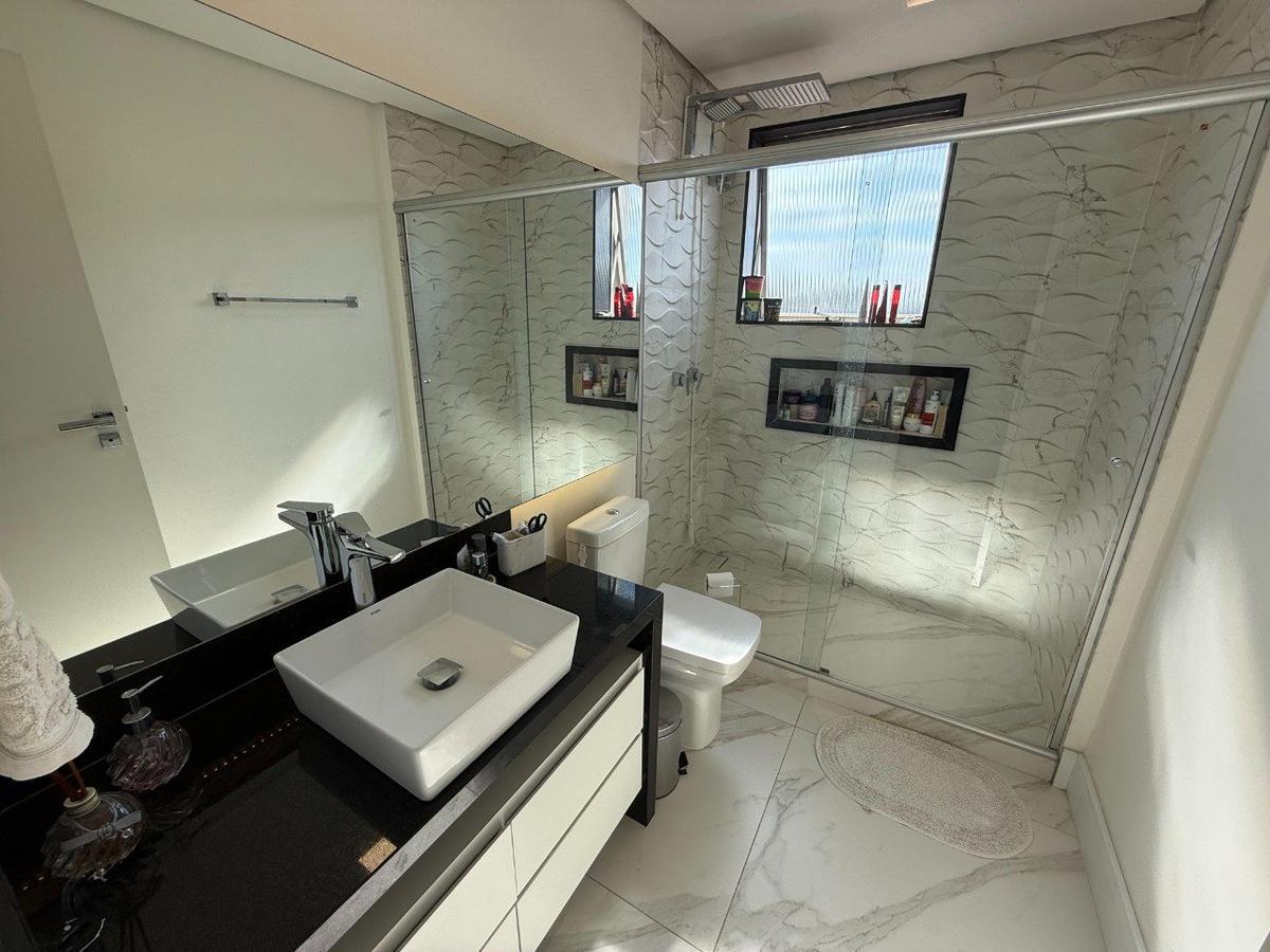 Apartamento, São José, 4 Quartos, 2 Vagas, 1 Suíte