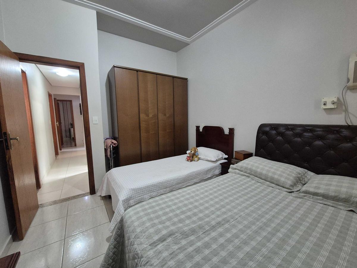 Casa, Calafate, 4 Quartos, 10 Vagas, 1 Suíte