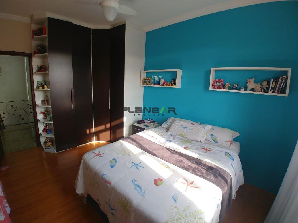 Casa, Jardim Riacho das Pedras, 4 Quartos, 8 Vagas, 1 Suíte