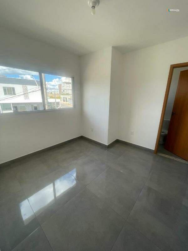 Casa, Novo Centro, 2 Quartos, 1 Vaga, 1 Suíte