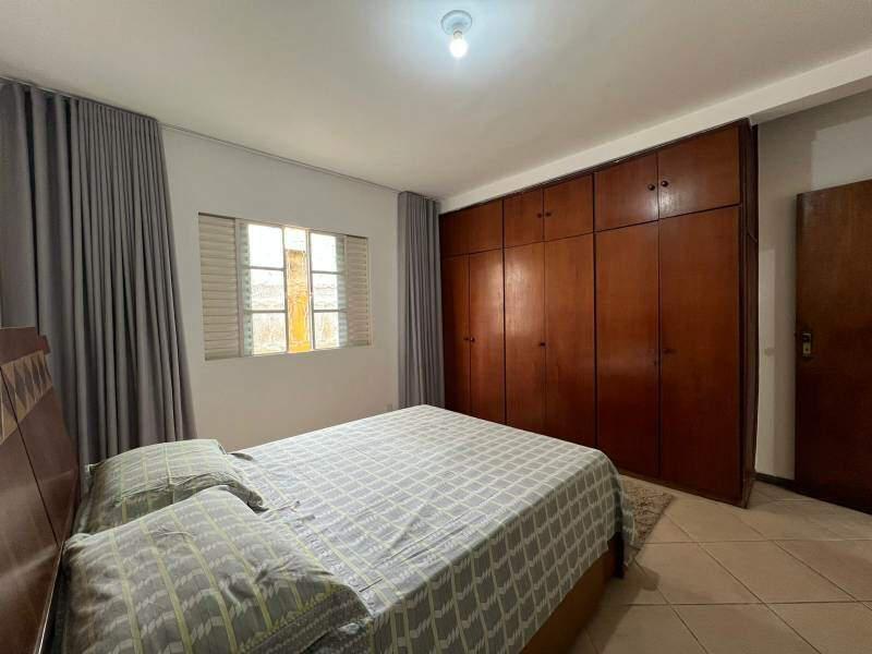 Casa, Planalto, 6 Quartos, 6 Vagas, 2 Suítes