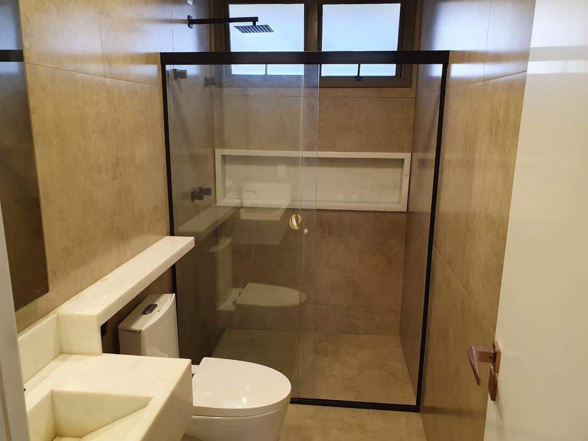 Casa, Alphaville, 4 Quartos, 4 Vagas, 1 Suíte