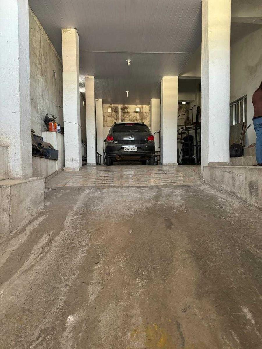 Casa, Novo Santa Cecília (barreiro), 4 Quartos, 3 Vagas, 4 Suítes