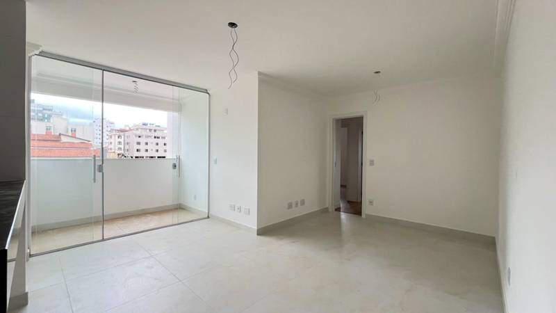 Apartamento, Sagrada Família, 3 Quartos, 2 Vagas, 1 Suíte