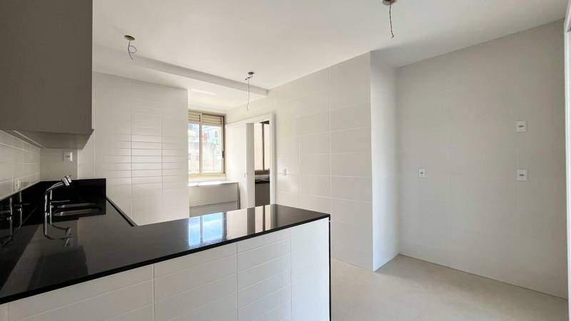 Apartamento, Cruzeiro, 4 Quartos, 3 Vagas, 2 Suítes