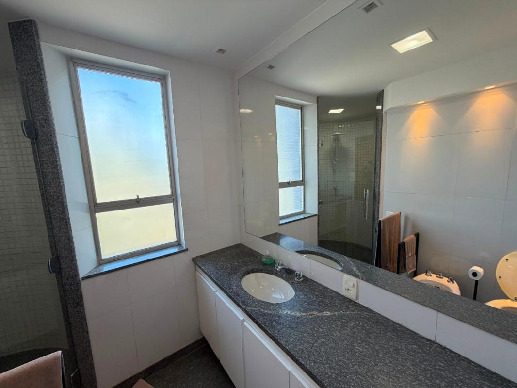Apartamento, Cruzeiro, 4 Quartos, 2 Vagas, 1 Suíte