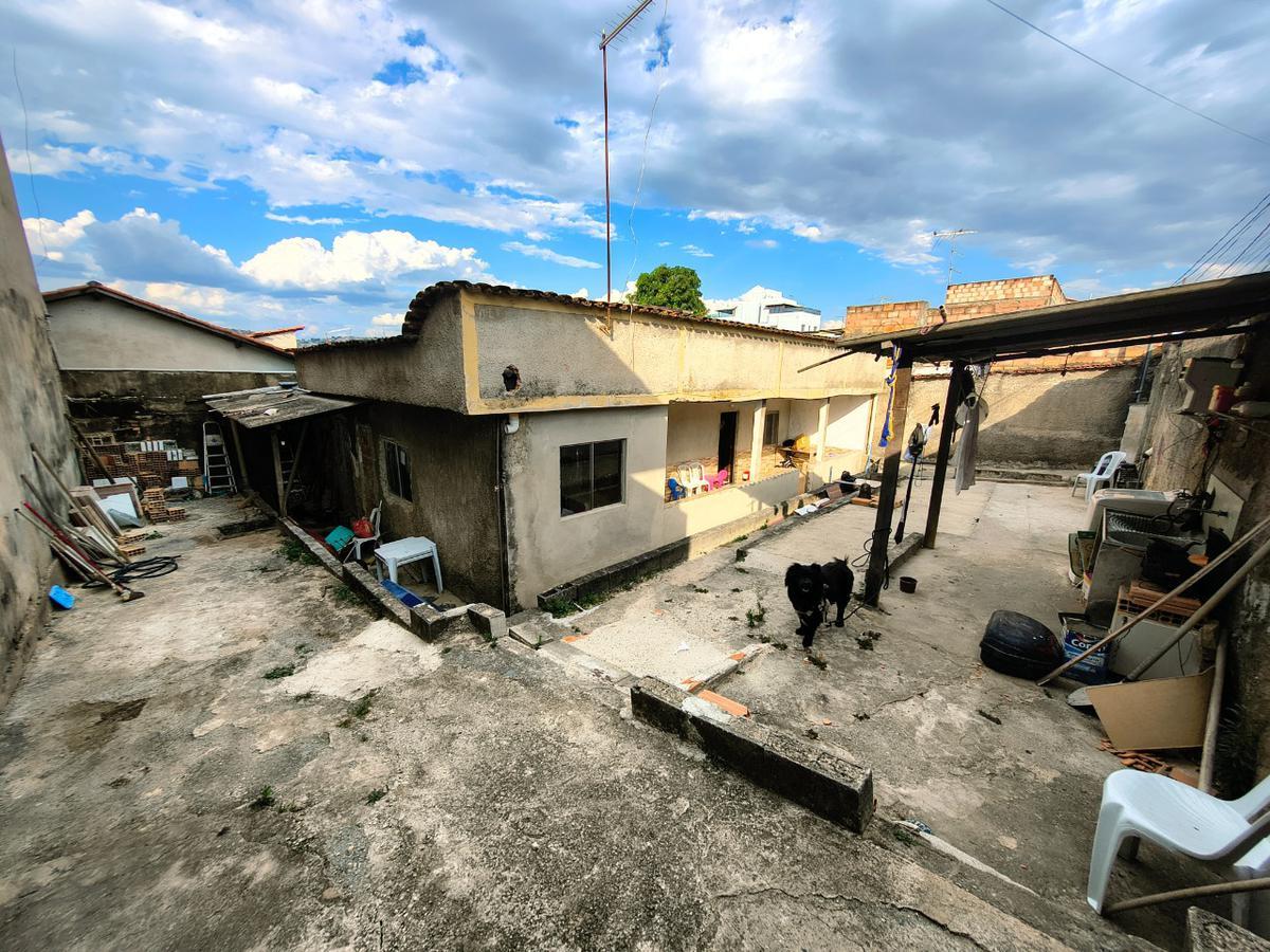 Casa, Piratininga (venda Nova), 3 Quartos, 2 Vagas, 1 Suíte