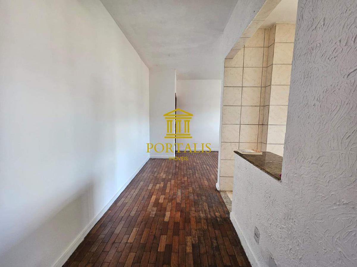 Apartamento, Floresta, 2 Quartos, 0 Vaga