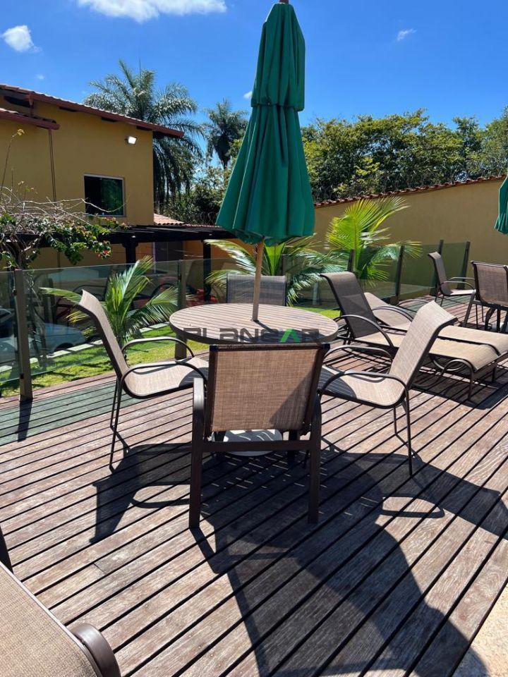Casa, Solar do Madeira, 3 Quartos, 8 Vagas, 2 Suítes