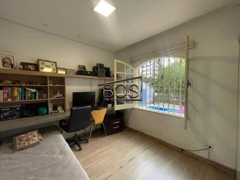 Casa, Santa Lúcia, 5 Quartos, 4 Vagas, 1 Suíte