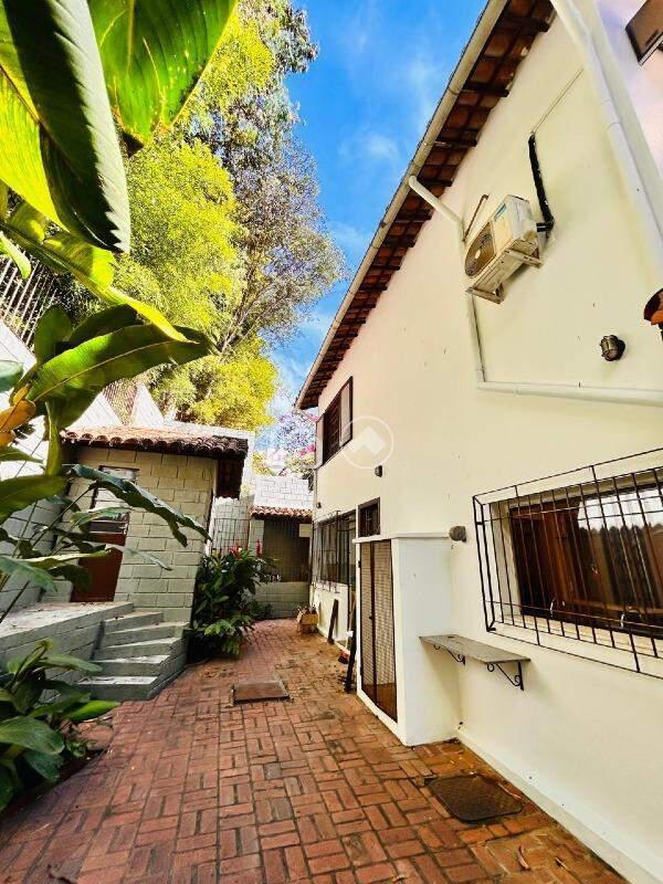 Casa, Buritis, 4 Quartos, 6 Vagas, 1 Suíte