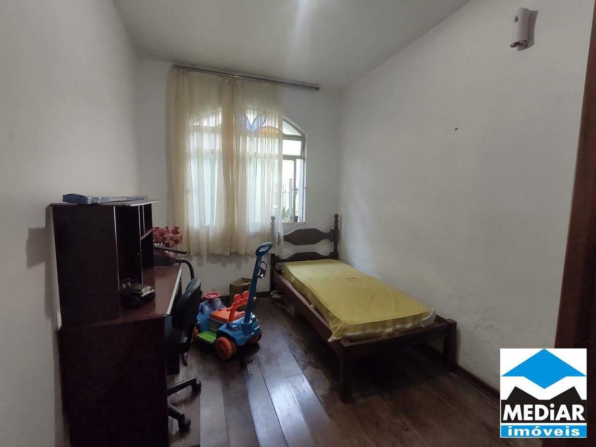 Casa, Colégio Batista, 6 Quartos, 4 Vagas, 1 Suíte