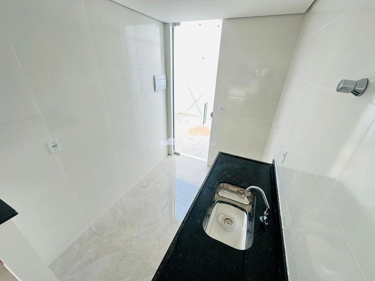 Casa, Piratininga (venda Nova), 2 Quartos, 1 Vaga, 2 Suítes