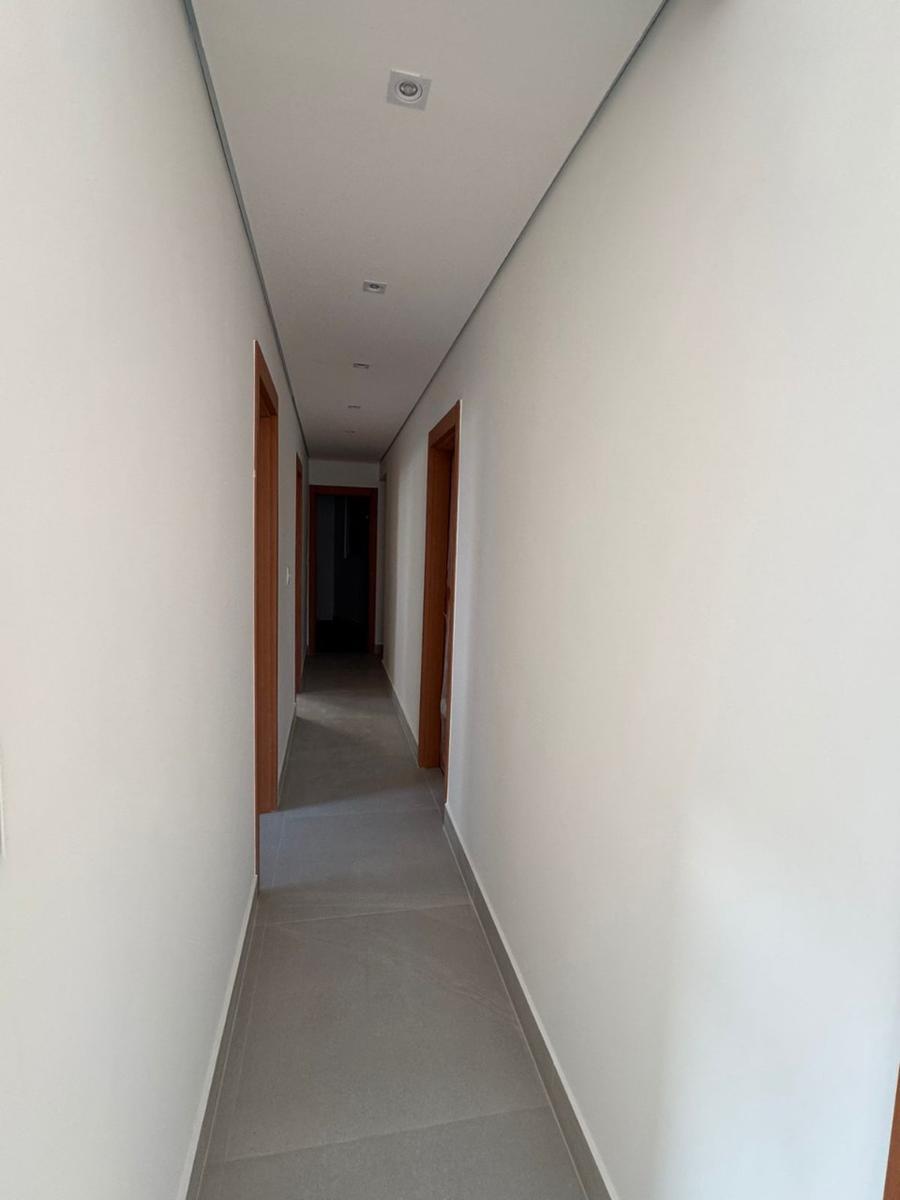 Apartamento, Colégio Batista, 4 Quartos, 2 Vagas, 2 Suítes