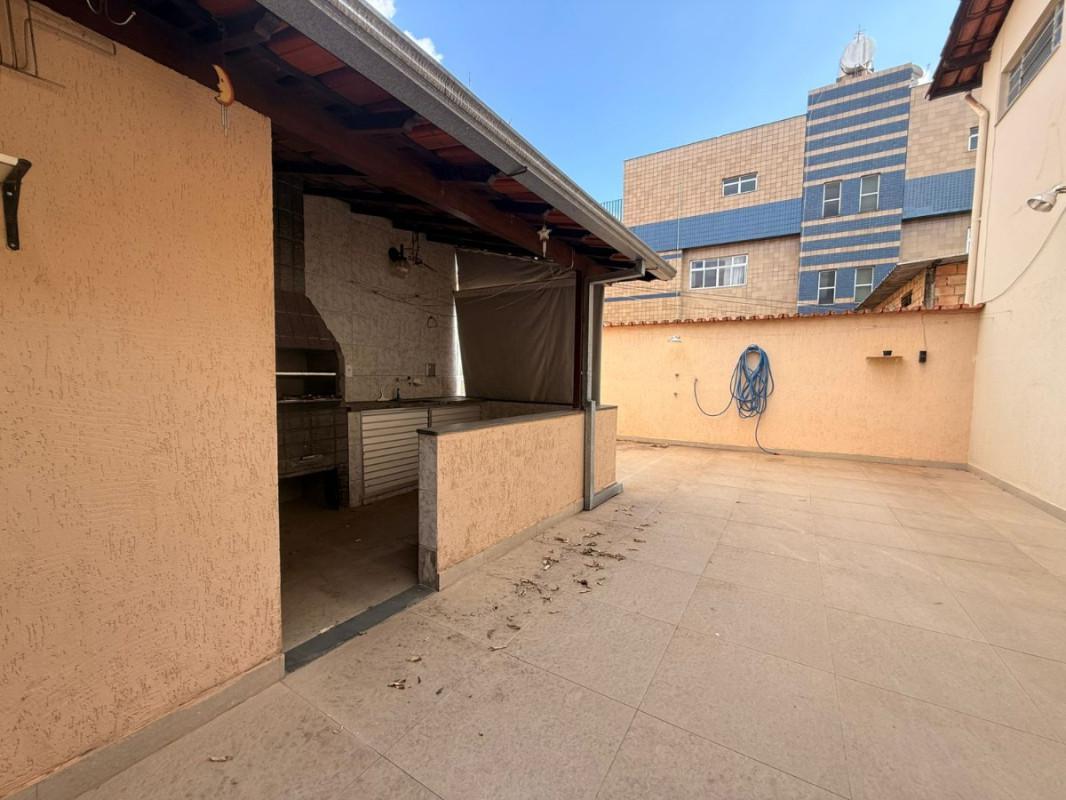 Casa, Sagrada Família, 4 Quartos, 2 Vagas, 1 Suíte
