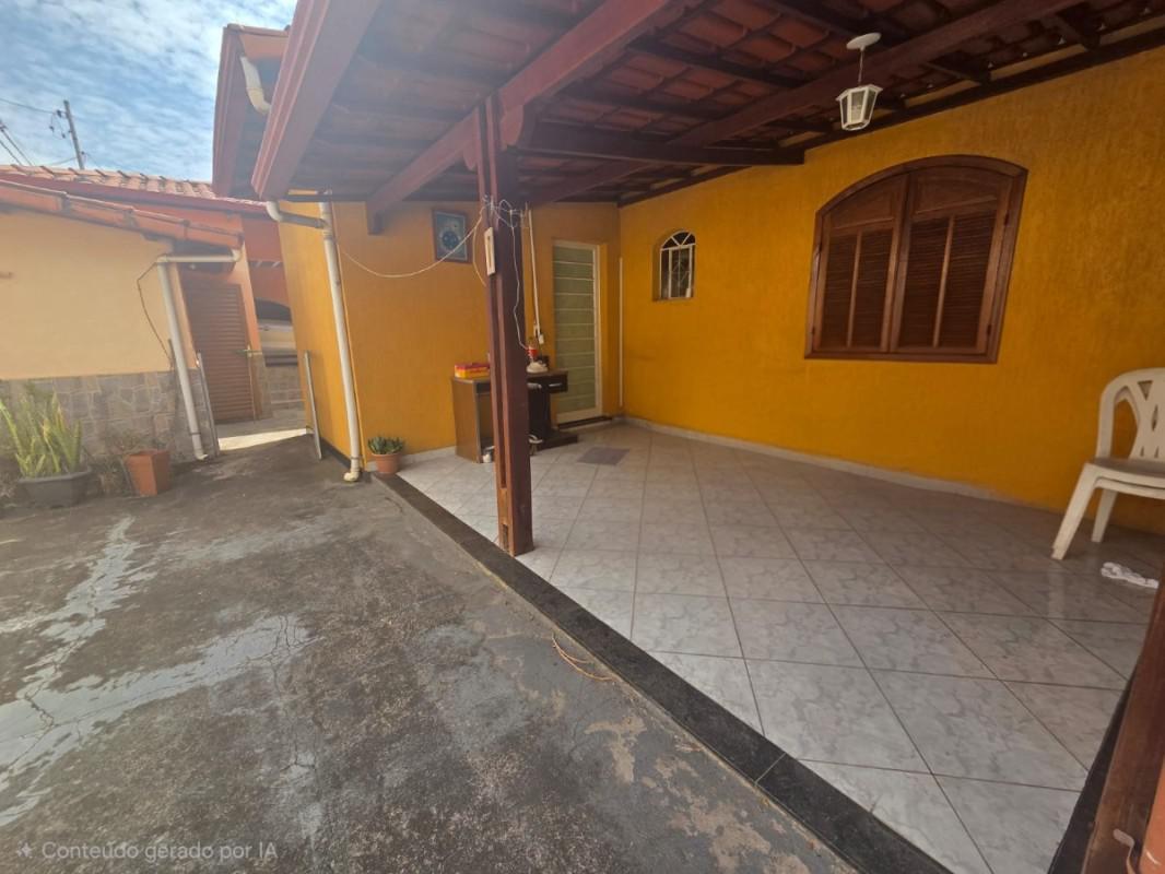 Casa, Coqueiros, 5 Quartos, 4 Vagas, 2 Suítes